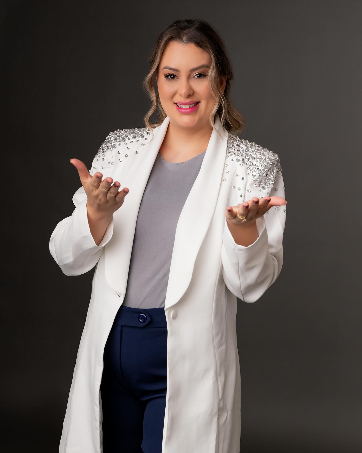 Dra. Kris Silveira